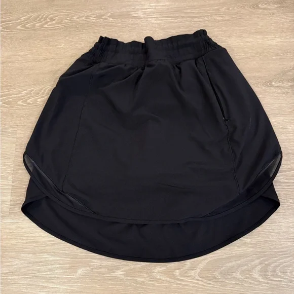 Lululemon Hotty Hot High-Rise Running Skirt Black Size 4 Built-In Liner - Picture 6 of 11